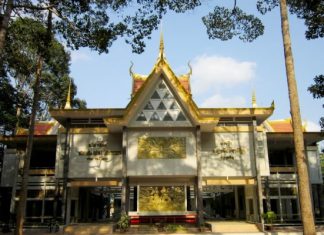 Khám phá bảo tàng văn hóa dân tộc của người Khmer khi du lịch Trà Vinh Khám phá bảo tàng văn hóa dân tộc của người Khmer khi du lịch Trà Vinh